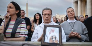 Découvrez les chants de la messe de funérailles du pape François