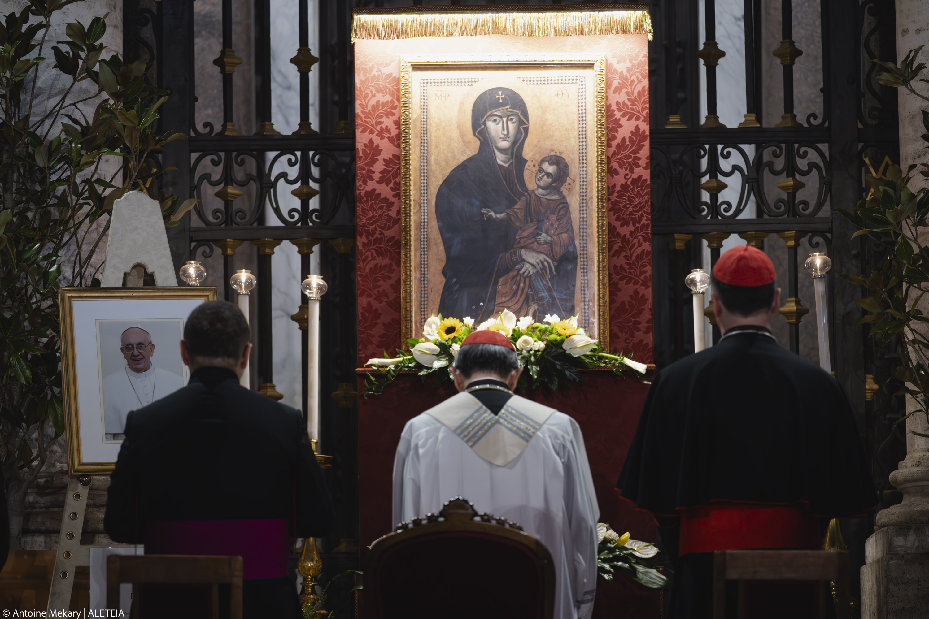 {"rendered":"Rosaire pour le Pape \u00e0 Sainte Marie Majeure"}