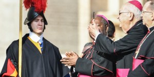 [🔴 DIRECT] Le Vatican va couper le signal téléphonique durant le conclave