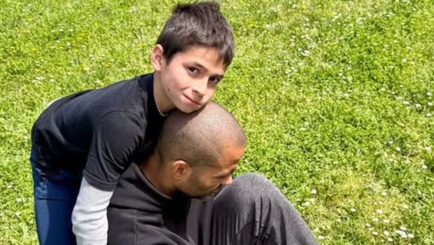 Tony Parker avec son fils Josh
