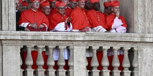 “Reconstituer le déroulement d’un conclave ressemble à la réalisation d’une mosaïque”