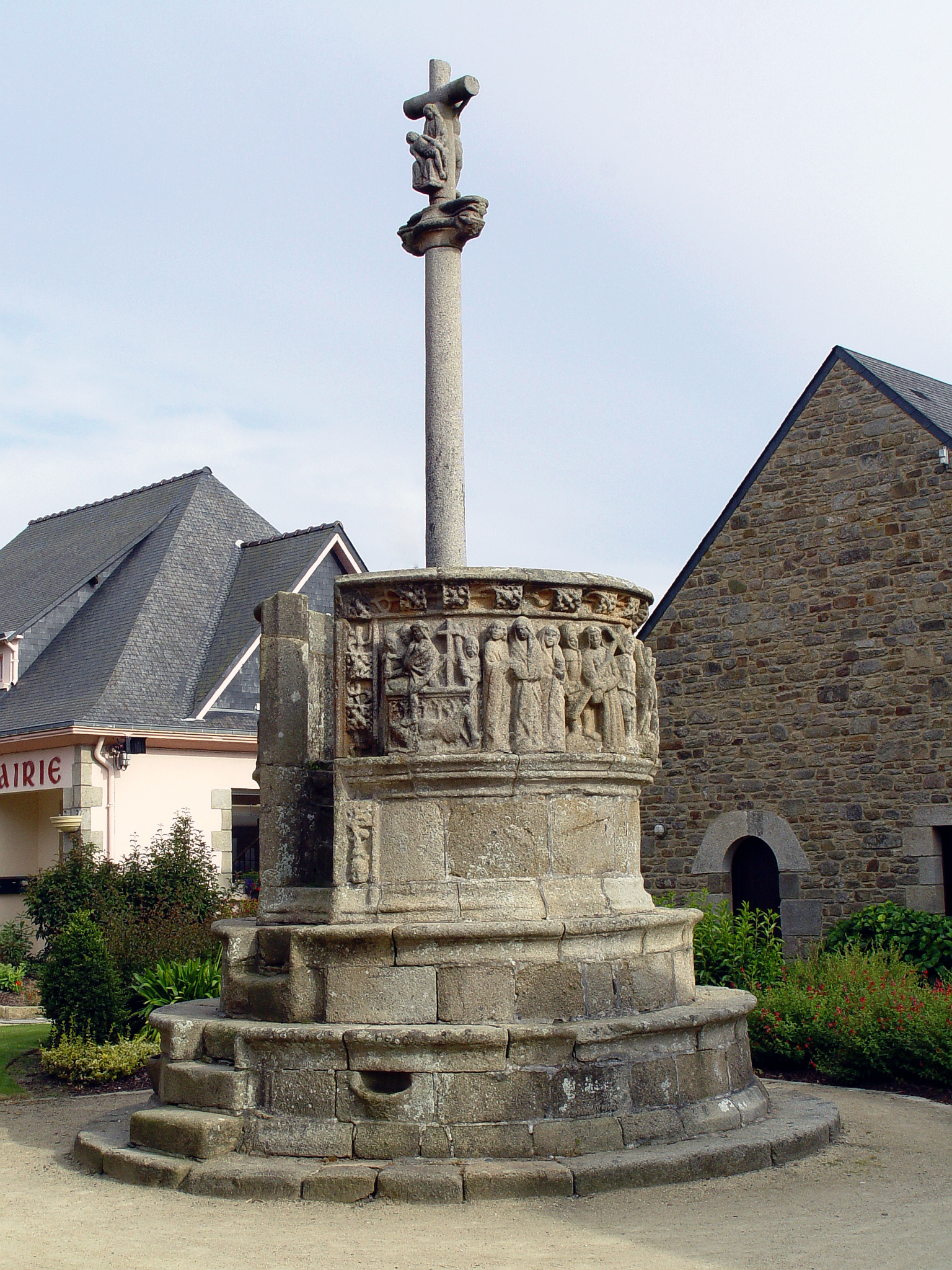 Pleubian (Côtes-d’Armor) église Saint-Georges