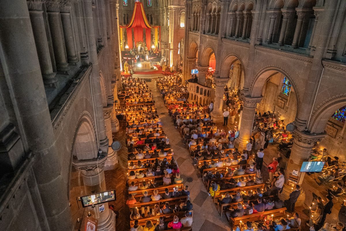 {"rendered":"Veill\u00e9e interscoute \u00e0 Argenteuil"}