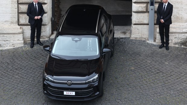 BLACK-PAPAMOBILE
