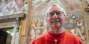 Pendant le conclave, Léon XIV &#8220;n’a jamais perdu son doux sourire&#8221;, raconte le cardinal Parolin