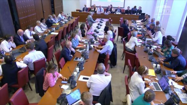 DEBAT-COMMISSION-ASSEMBLEE-NATIONALE