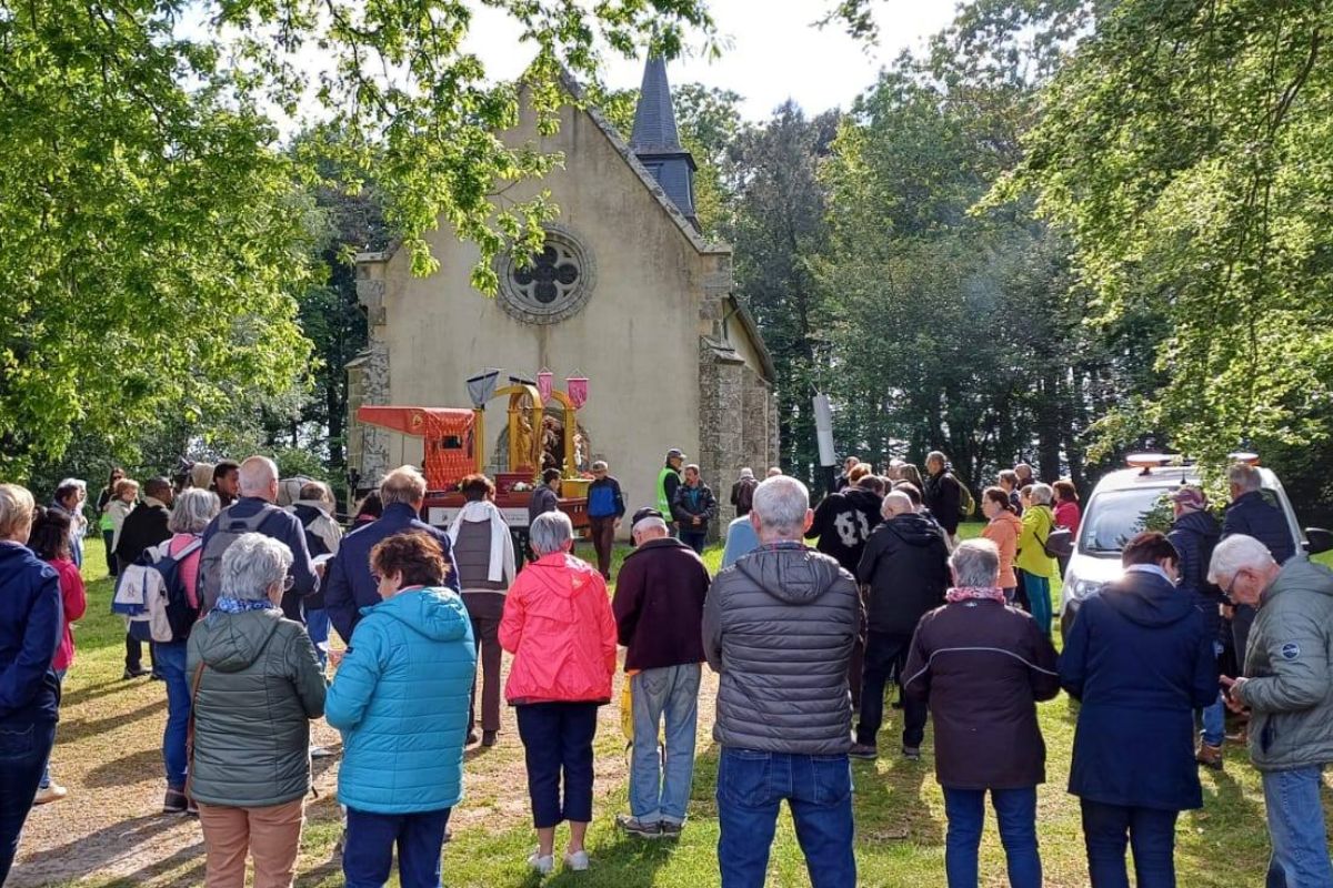 {"rendered":"La Trom\u00e9nie de Sainte-Anne au jour le jour (MAI)"}