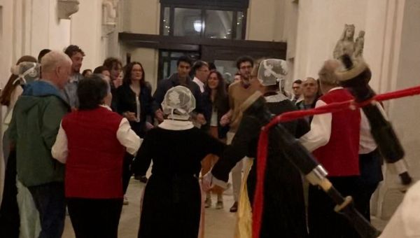 Corner Item Image - [VIDÉO] À Rome, on fête la saint Yves… avec un fest-Noz !
