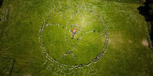 500 enfants se lèvent pour sainte Anne !