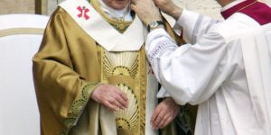 Le pallium, cette écharpe que Léon XIV va recevoir lors de sa messe d’installation