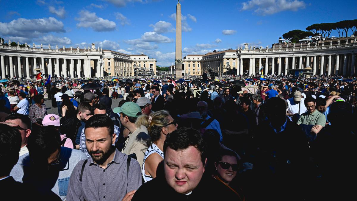 VATICAN-POPE-CONCLAVE-RELIGION-2025-02.jpeg