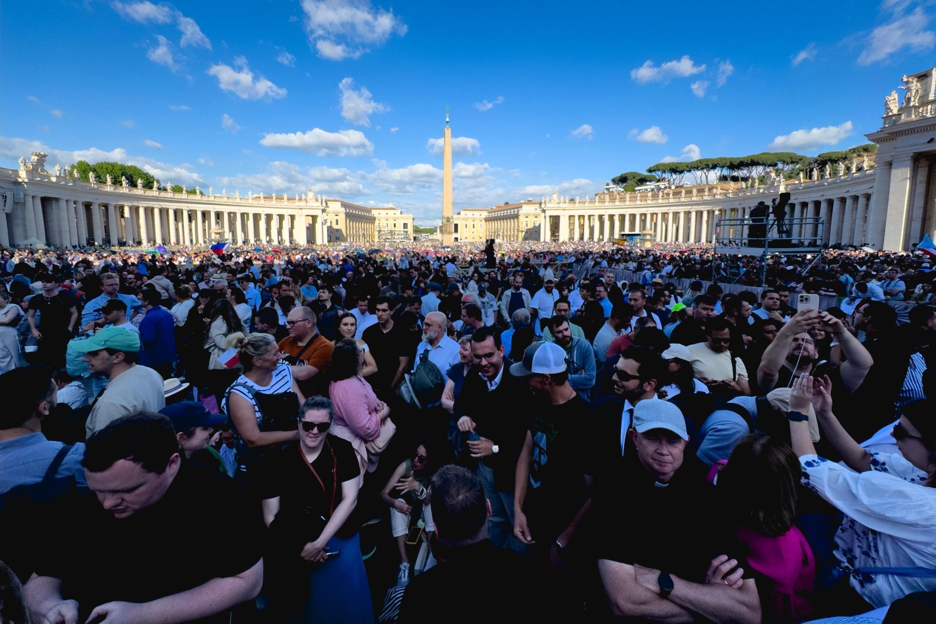 VATICAN-POPE-CONCLAVE-RELIGION-2025-03