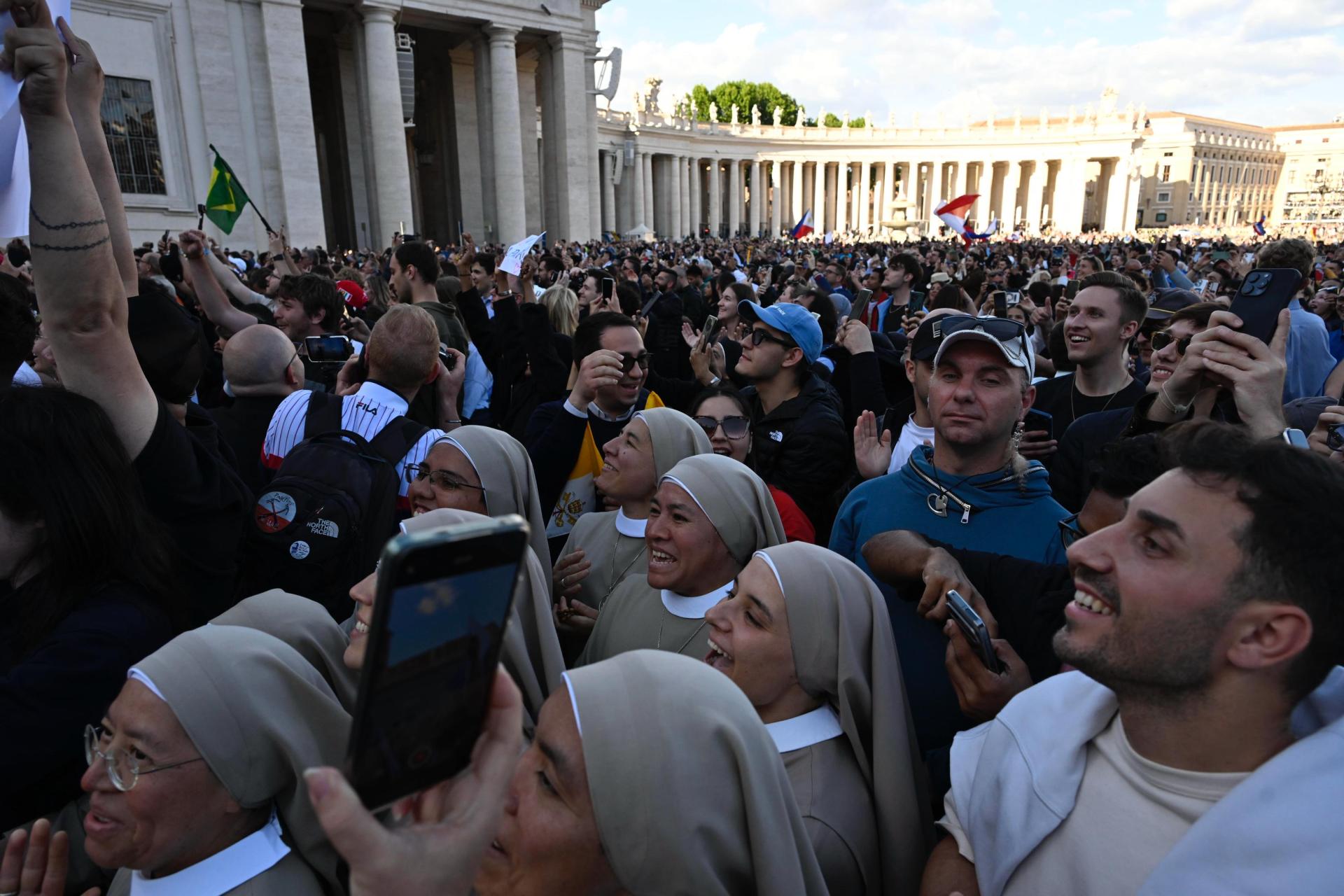 VATICAN-POPE-CONCLAVE-RELIGION-2025-07