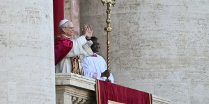 [⚪ DIRECT] Le nouveau pape Léon XIV arrive sur la loggia