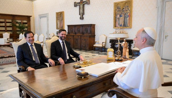 Corner Item Image - Première journée diplomatique chargée pour le pape Léon XIV