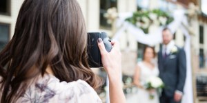 Mariage : photographe ou vidéaste, que choisir ?