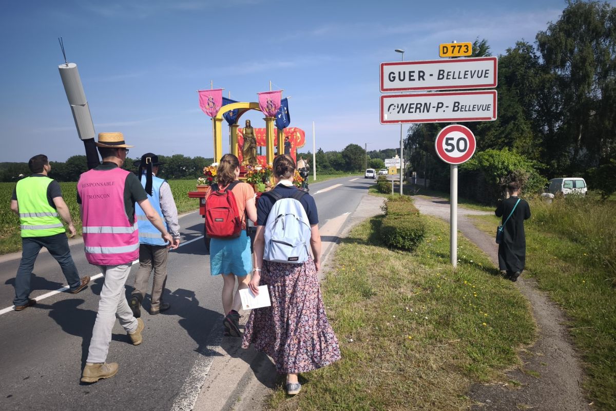 {"rendered":"La Trom\u00e9nie de sainte Anne au jour le jour (JUIN)"}