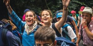 La joie, marque de fabrique du pèlerin marchant vers Chartres
