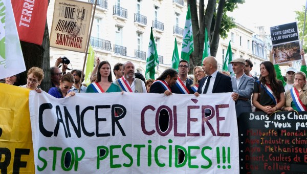 Manifestation pesticides agriculteurs