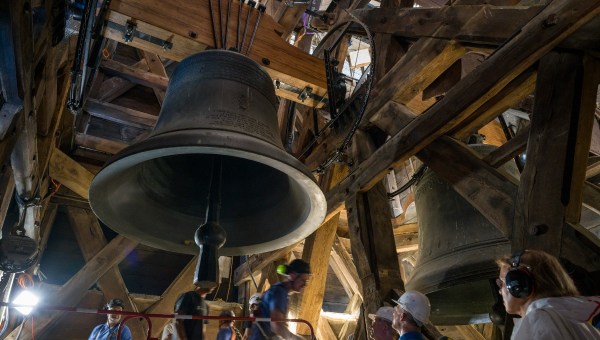 CLOCHES DE NOTRE-DAME DE PARIS