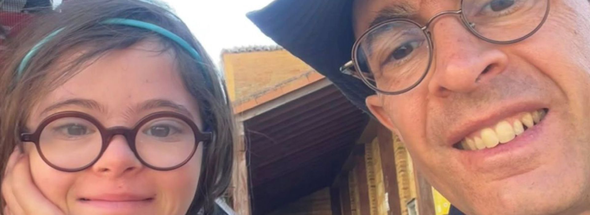 Compostelle : l’incroyable pèlerinage père-fille de Cyprien et Philippine