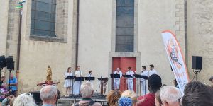 [VIDÉO] La famille Lefèvre chante &#8220;Sainte Anne, ô bonne mère&#8221;