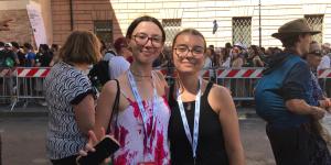 “C’est une grande famille” : la joie des jeunes catéchumènes français reçus par Léon XIV