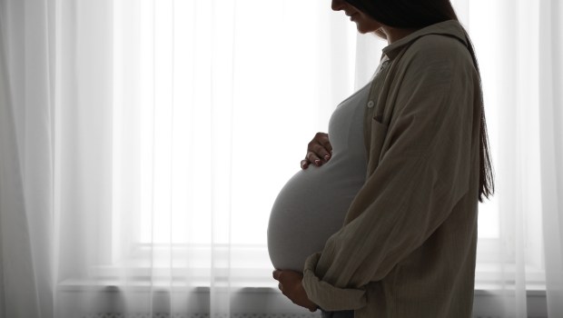 FEMME-ENCEINTE-GROSSESSE-shutterstock