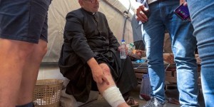 Le geste du curé de Gaza qui a sauvé des dizaines de vies