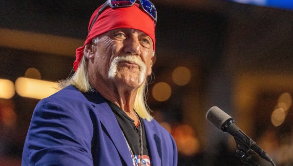 Corner Item Image - Hulk Hogan avait été baptisé quelques mois avant de mourir