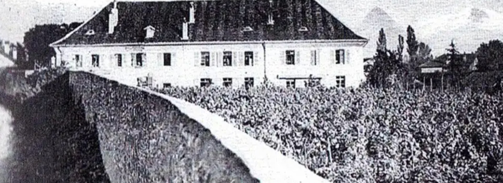 JUVENAT-VILLE-LA-GRAND.jpg