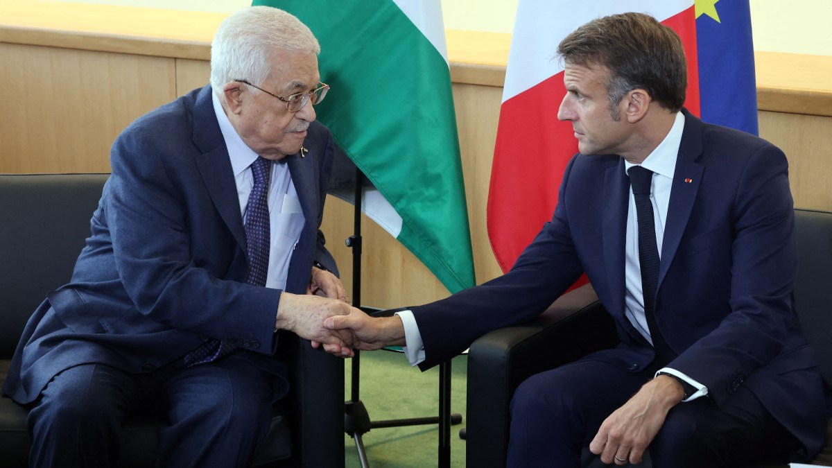 MACRON-ABBAS-PALESTINE.jpg