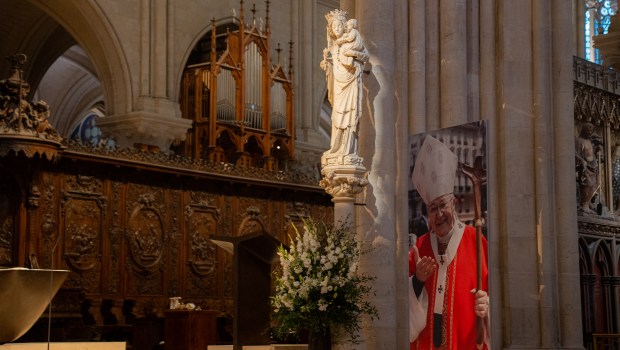 MESSE-HOMMAGE-CARDINAL-VINGT-TROIS-DIOCESE-DE-PARIS