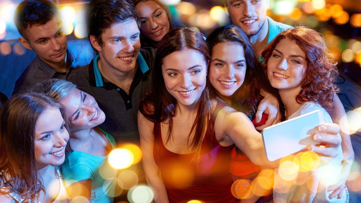 SOIREE-ADOLESCENTS-TELEPHONE.jpg