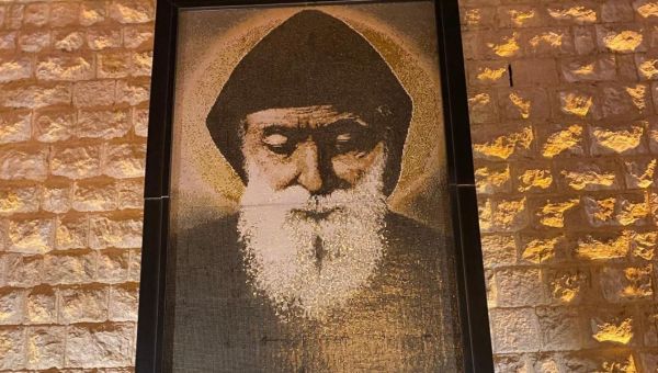 Corner Item Image - Quand saint Charbel s’invite dans les foyers du monde entier