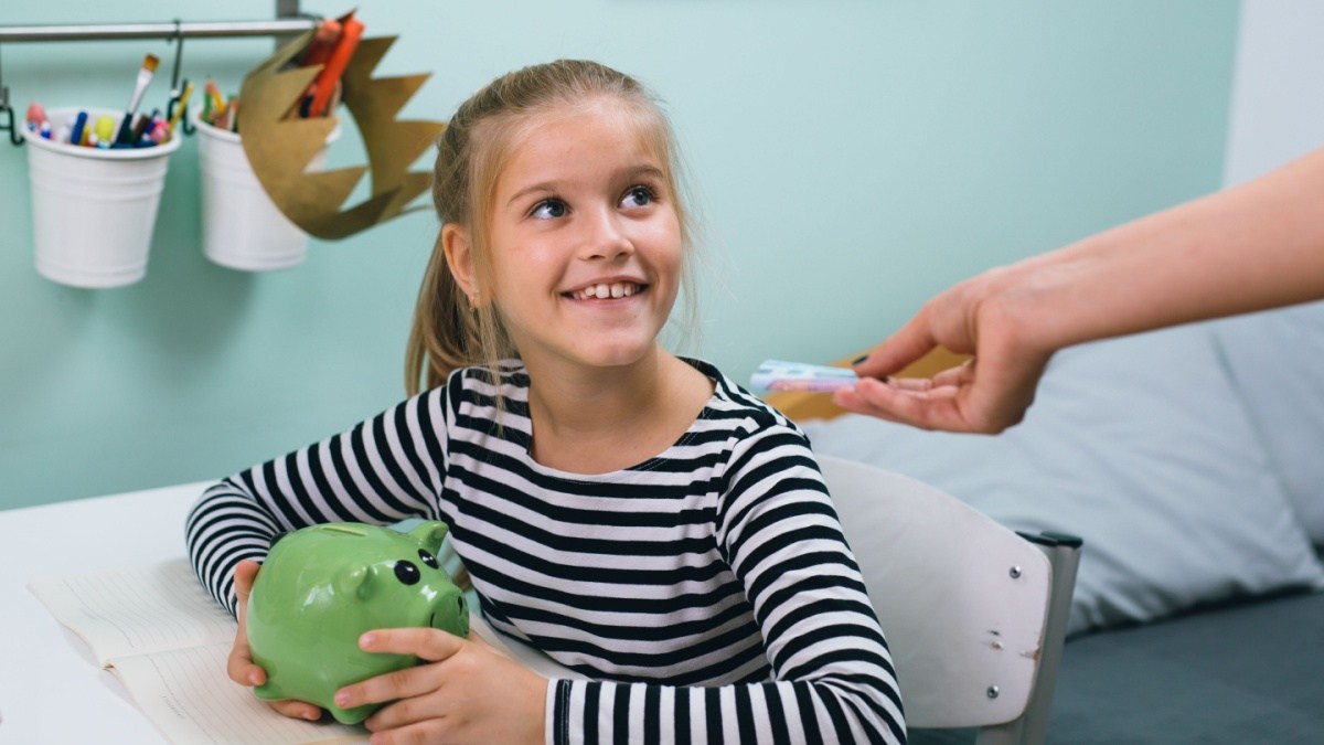 Faut-il donner de l'argent à son enfant quand il a de bonnes notes ?