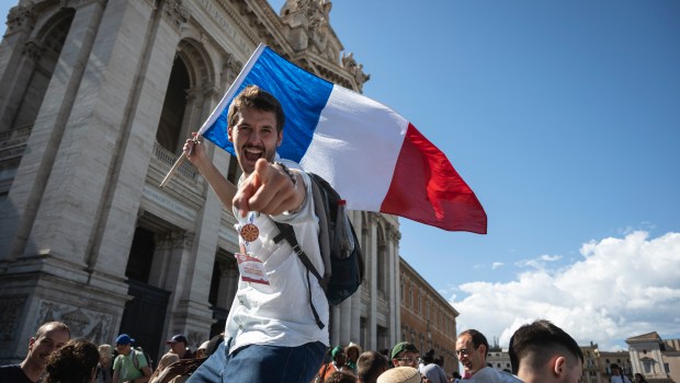 french-pilgrims-holy-door-st.-john-lateran-jubilee-youth-rome-2025