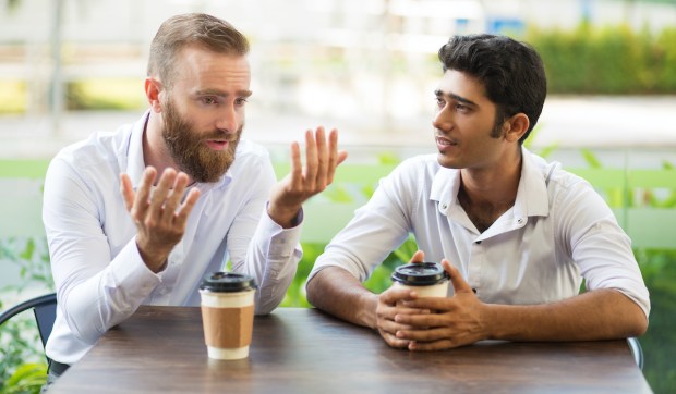 Corner Hero Image - Cinq gestes pour prendre soin de ses amis célibataires