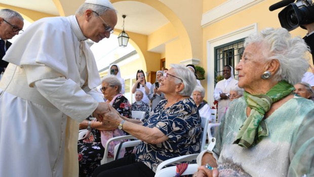 pope-leo-xiv-santa-marta-retirement-castel-gandolfo