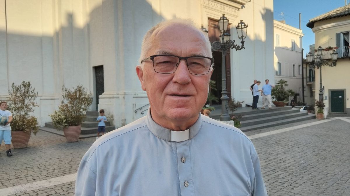 Padre Tadeusz Rozmus, párroco de Castel Gandolfo. © Cyprien Viet - I.MEDIA.