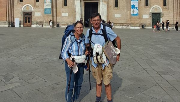 Corner Item Image - Virginie et Christophe, 3.000 km dans les pas de saint Martin