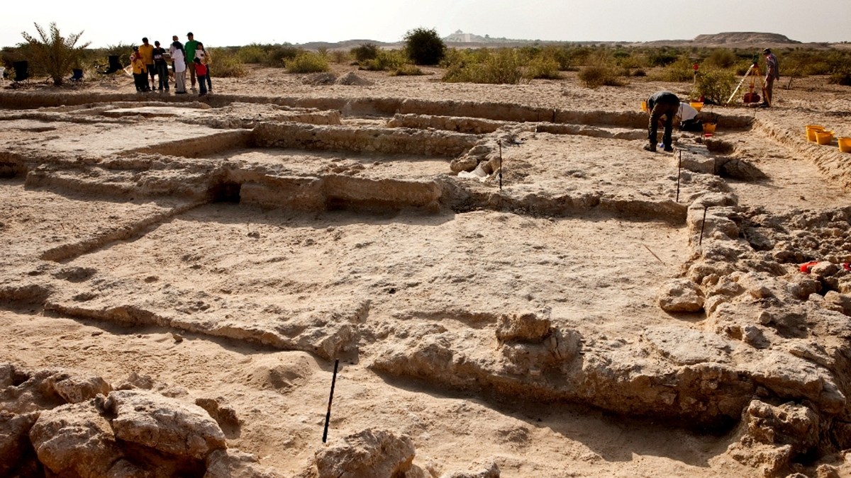 fouilles-archeologiques-ile-de-Sir-Bani-Yas.jpg