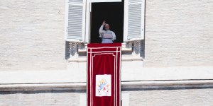 “L’Évangile doit être annoncé en toutes circonstances” : l’appel de Léon XIV à l’Angélus