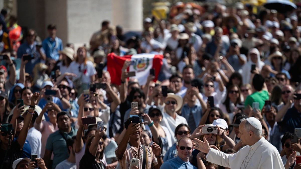 pope-leo-xiv-audience-august