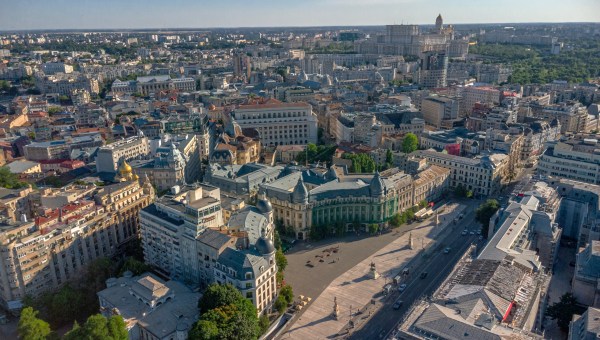 BUCAREST-ROUMANIE-shutterstock