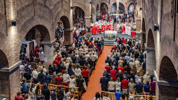 [REPORTAGE] Bal du Curé, l'incontournable rendez-vous des Bruxellois