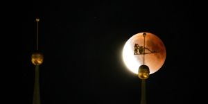 La lune rouge, miroir de la beauté de la création