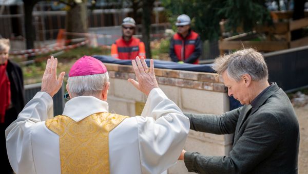 benediction-premiere-pierre-vaugirard-diocese-de-paris