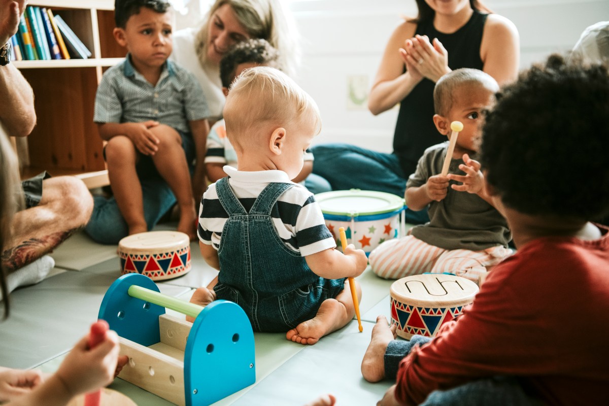 creche-ecole-france-shutterstock