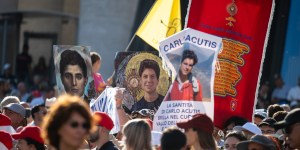 Quels sont les critères d’une canonisation rapide ?